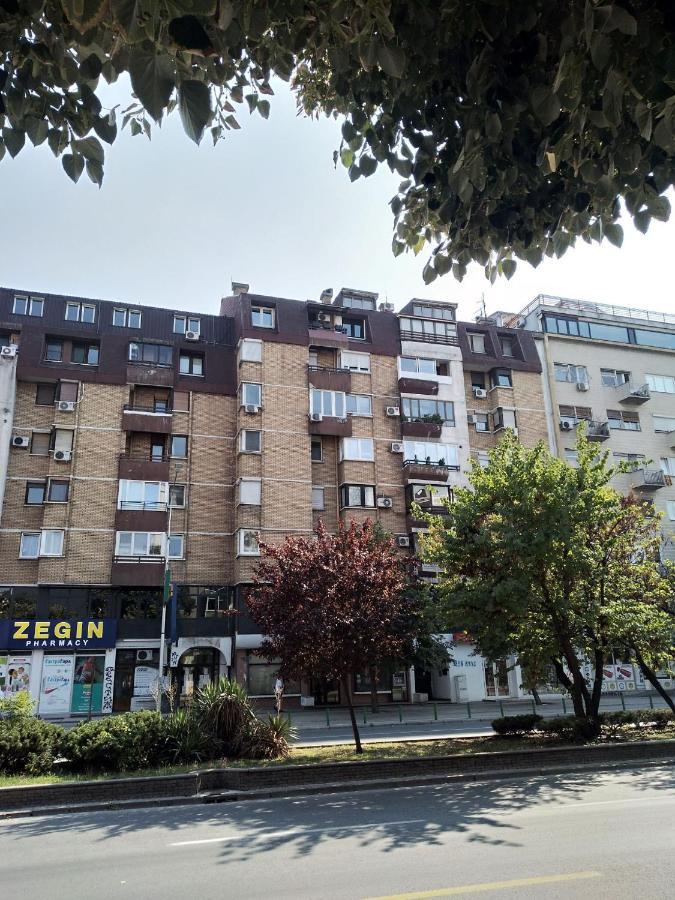 Skopje City Center Red Apartment Esterno foto