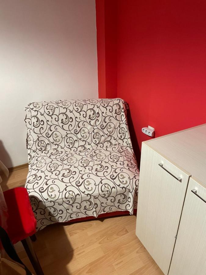 Skopje City Center Red Apartment Esterno foto